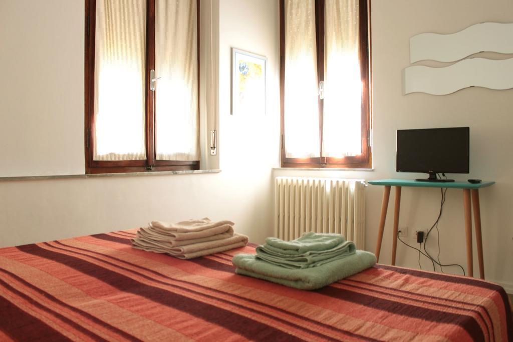 Pino Marittimo Bed & Breakfast Civitanova Marche Bagian luar foto